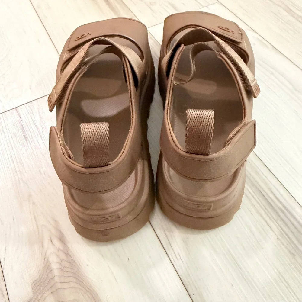 UGG fit me